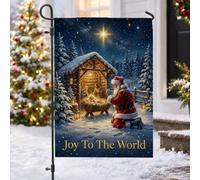 Drapeau de jardin avec citation du Père Noël religieux Joy To The World | Père Noël agenouillé, drapeau de cour, écurie en bois rustique, forêt de pins enneigés, étoile guide lumineuse
