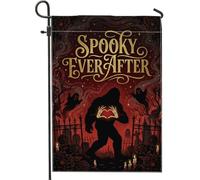 Drapeau de jardin effrayant avec citation romantique Sasquatch Halloween | Mains squelettiques en forme de cœur, drapeau de cour, paysage de cimetière, thème gothique romantique