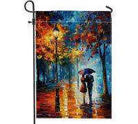Drapeau de jardin en ville, promenade en ville, coloré, couple romantique marchant sous le lampadaire, décoration d'intérieur, drapeau de cour double face, décoration de pelouse d'extérieur 30,5 x