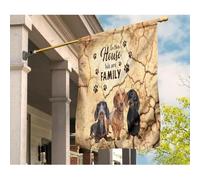 Drapeau De Jardin Ésistantes À La Décoloration Drapeaux De Vacances Coupe-Vent Et Étancheune Jardin Signe Décoration Pour Porche Maison Teckels Sur Un Mur Tracé. Ici, Nous Sommes Une Famille. S