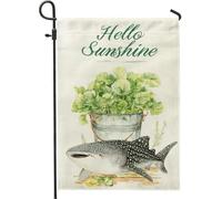 Drapeau de jardin fantaisie en forme de requin baleine, bannière verte respectueuse de l'environnement, décoration saisonnière de pelouse, design double face pour le printemps et l'été, 30,5 x 45,7 cm