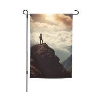 Drapeau de jardin « Femme au sommet d'une montagne » 12 x 18 po, impression recto verso, drapeaux de jardin, drapeau de vacances intérieur ou extérieur pour bannière extérieure, toile de fond photo po