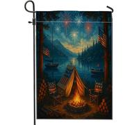 Drapeau De Jardin Feu D'Artifice Patriotique Au Bord Du Lac Scène De Camp Étoiles Rayures Style Américain Pride Flag Premium Drapeau De Bienvenue Amusante Garden Flag Pour Patio Pelouse 30X45Cm