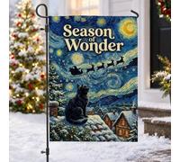 Drapeau de jardin noir avec citation en anglais « Cat Starry Night Winter | Skyline étoilée, drapeau de pelouse, renne volant, maisons couvertes de neige, village d'hiver, illustration artistique