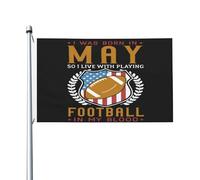 Drapeau Double Couture Drapeaux Je Suis Né En Mai, Donc Je Vis Avec Le Football Dans Mon Sang Avec Œillets Suspendus Fanion Pour Intérieur Manif Décorations 90X150Cm