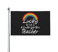 Drapeau double face « Lucky To Be A Kindergarten Teacher » durable pour extérieur, 9,5 x 1,5 m, bannières décoratives pour patio, intérieur, drapeaux amusants 3by5 pour fête à la maison