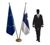 Drapeau Finlande et Union Européenne avec pied et mâts - ensemble protocolaire officiel pour ambassades, consulats, institutions, universités, conférences et cérémonies diplomatiques. Code CN8-EU-FI