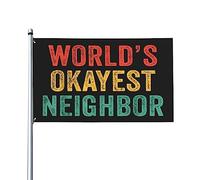 Drapeau humoristique « Le voisin le plus correct du monde » (90 x 150 cm), idéal pour décorer l'extérieur. Bannière décorative en tissu résistant aux UV et à la décoloration.