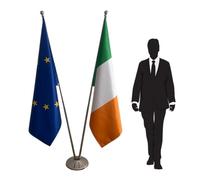 Drapeau Irlande et Union Européenne avec pied et mâts - pour ambassades, ministères, administrations, universités, collectivités locales, conférences et cérémonies diplomatiques. Code CN3-EU-IE
