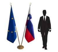 Drapeau Slovénie et Union Européenne avec mâts et socle en inox - ensemble officiel pour cérémonies nationales et bureaux. Pied Ø 360mm, inox finition dorée, mâts pointe lance. Code CN8-EU-SI-L