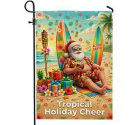 Drapeau tropical Aloha Santa Beach Citation Noël Jardin 30,5 x 45,7 cm | Scène de plage tropicale, drapeau de pelouse, planches de surf, boîtes cadeaux, fleurs d'hibiscus, lampe torche Tiki