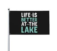 Drapeaux De Jardin Life Is Better At The Lake Bannière Jardins Imperméabiliser Bannières Extérieure Couleurs Vives Drapeaus Décoratif Pour Festivals Défilé Balcon 90X152CM