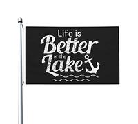 Drapeaux De Jardin Life Is Better At The Lake Bannières Extérieure Résistant Bannière Jardins Durable Drapeau Fierté Pour Festivals Fête Défilé 90X152CM