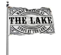 Drapeaux de voiture pour chambre de garçon avec inscription « What Happens At The Lake Stays At The Lake » - Décoration de maison (60 x 90 cm)