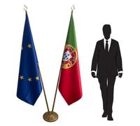 Drapeaux Portugal et Union Européenne avec Mâts et Pied Double - Ensemble de Drapeaux sur Support Stable pour Bureau, Événement ou Usage Officiel. Code CN8-EU-PT-L