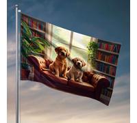 Drapeaux pour chambre à coucher avec deux chiots assis sur un canapé confortable dans une pièce remplie de livres. Drapeau d'hiver pour maison, décoration de toilettes (120 x 180 cm)