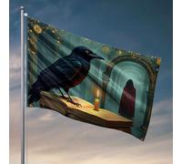 Drapeaux pour chambre drôle Un corbeau perché sur des livres anciens, illuminé par la lumière des bougies dans une bibliothèque mystique. Drapeau décoratif de porche pour dortoir drôle (60 x 90 cm)