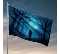 Drapeaux pour dortoirs Une figurine solitaire se tient dans une forêt sombre et étrange sous un croissant de lune tourbillonnant. Drapeaux amusants pour décoration de terrasse d'extérieur (152 x 244