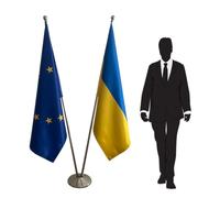 Drapeaux Ukraine et Union Européenne avec 2 mâts en inox argenté et pied en inox - usage intérieur pour bureaux, écoles, institutions, format drapeaux 100x150 cm. Code CN3-EU-UA