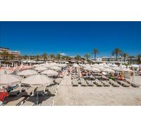 Du 1er juin au 12 juillet 2026 : plage privée à la journée avec 2 matelas 1 parasol et 2 cocktails - pour 2 pers.