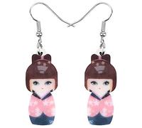 DUOWEI Acrylique Anime Cute Japonais Kimono Poupée Boucles D'Oreilles Charms Pendentif Bijoux Cadeaux pour Femme Adolescentes Fille (Marron)