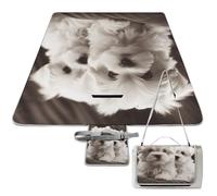 DWTJKMS Tapis de pique-nique mignon chiot maltais, tapis de sable pliable et imperméable avec sac fourre-tout, grand tapis de pique-nique en plein air 147,3 x 147,3 cm, couverture de camping pour