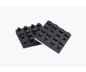 Dynavox Coussins antivibrations carrés 40 x 40 mm, Blister 4 pièces