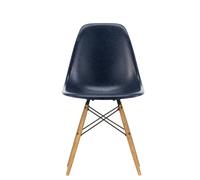 Eames en fibre de verre Chair DSW Chaise Vitra Couleurs 2019 Couleur miel cendre - Navy blue - VITRA 4404050065 02