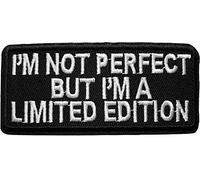 Écusson Je Ne Suis Pas Parfait Mais Je Suis Une Edition Limitée Patch Thermocollant Humoristique Badge à Thermocollé transfert à coller fer repasser applique brodé à coudre vêtement t-shirt 4,4x9,6cm