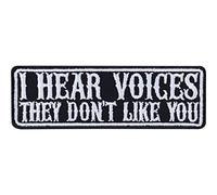 Écusson Thermocollant Patch "I hear voices, they don't like you" | Patch Biker à Coudre | Appliqué Rocker pour Accessoires de Moto pour Vestes/Gilets/Jeans/Bottes | 90x30mm
