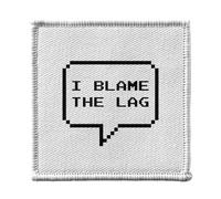 Ecusson Thermocollant Vetement 7x7cm - I Blame the Lag Jeux Video Online Gaming Arcade Blague Geek 8 Bits Pixel - Patch a Repasser pour Reparation ou Customisation T-shirt Sac Jeans Imprime en France