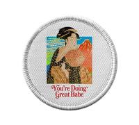 Ecusson Thermocollant Vetement Rond 7cm - You're Doing Great Babe Collage Vintage Illustration Art Humour Parodie Geisha Japonaise Meme Millenials Zoomer - Patch a Repasser pour Reparation ou