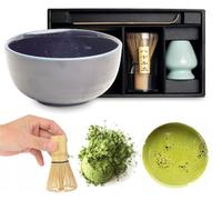 Edo Lot de 4 bols à matcha japonais d'origine avec balai et cuillère, emballage cadeau japonais avec balai à matcha, chasen, fouet à matcha, support pour fouet à matcha, cuillère en bambou Chashaku