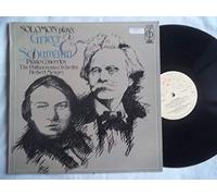 Edvard Grieg / Robert Schumann ; Solomon (6) , The Philharmonia Orchestra, Herbert Menges - Piano Concertos
