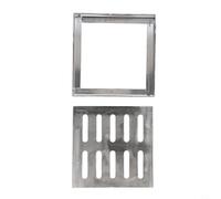 Égouttoir de pluie en acier inoxydable conçu pour une intégration parfaite dans les surfaces extérieures en béton ou pavées (150 x 150 x 20 x 2 mm)