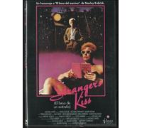 El beso de Un extraño [Import]