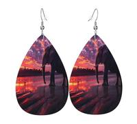 Éléphants africains prenant une promenade sous le coucher de soleil éblouissant Boucles d'oreilles en cuir en forme de larme pour femme - Boucles d'oreilles pendantes légères en PVC avec crochets en