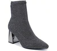 embouteillages, embouteillages Découvrez cette paire de bottines élégantes, points d'un talon en métal qui ajoute une touche moderne et audacieuse. Allier confort et style, les bottines sont idéales p