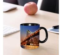 EMCLKS Mug en céramique, 330ml, tasse à thé, tasse cafe, tasse drole, cadeau drole, cadeau homme, mug cafe, New York, pont de Manhattan illuminé la nuit au-dessus de l'Hudson, Brooklyn, bleu et o
