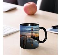 EMCLKS Mug en céramique, 330ml, tasse à thé, tasse cafe, tasse drole, cadeau drole, cadeau homme, mug cafe, Phare au crépuscule, un phare rayé qui scintille comme un lac sous un lac au crépuscule