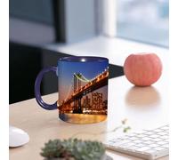 EMCLKS Mug en céramique, 330ml, tasse à thé, tasse cafe, tasse drole, cadeau drole, cadeau homme, mug cafe, New York, pont de Manhattan illuminé la nuit au-dessus de l'Hudson, Brooklyn, bleu et o