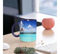 EMCLKS Mug en céramique, 330ml, tasse à thé, tasse cafe, tasse drole, cadeau drole, cadeau homme, mug cafe, Paysage tropical marin, nuages, ciel avec oiseaux, quai en bois, bungalow isolé, photo