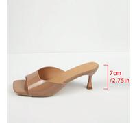 En 2025, ces sandales à talons hauts d'été nouvellement sortis pour les dames dégagent un air d'élégance. Elles ne sont pas seulement confortables et , mais aussi multifonctionnelles. Le design à bout