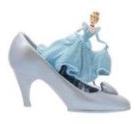 Enesco - Disney 100 - Cinderella with Glass Slipper Statue