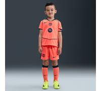 Ensemble 3 pièces de foot Nike Dri-FIT Total 90 FC Barcelona 2025/26 Stadium 3e tenue pour enfant Bright Mango/Midnight Navy/Midnight Navy XL