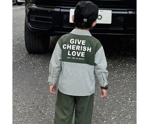 Ensemble chemise à manches longues et pantalon décontracté vert pour garçons - Imprimé avec le texte "Donner Chérir Aimer", design patchwork rayé, convient pour la rentrée scolaire ou le port quotidie