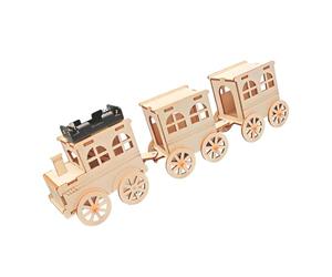 Ensemble d ' assemblage de train d ' apprentissage alimenté par batterie, modèle en bois avec d ' entraînement visible pour l ' introduction à la physique et les discussions artisanales en e