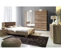 Ensemble de chambre à coucher ROMI. Lit avec sommier à lattes 160x200 cm, deux tables de nuit et une commode.