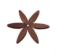 Ensemble de dessous de plat en bois en forme de feuille charmante, parfaitement conçu pour protéger les plans de travail contre les dommages causés par la chaleur