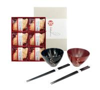 Ensemble de soupe aux saveurs traditionnelles japonaises avec deux bols en laque de Yamanaka